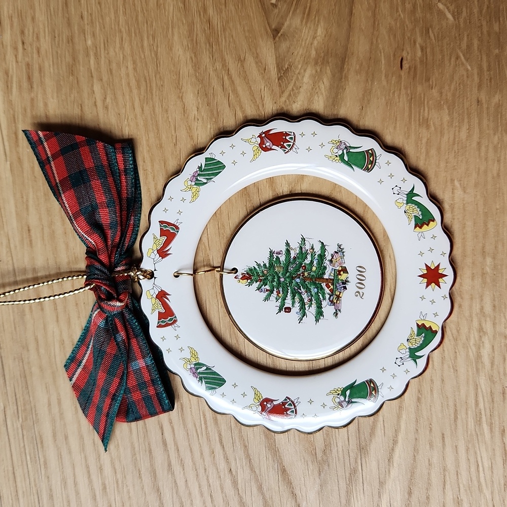 Vintage Porcelain Spode Christmas Ornament  Year 2000 - Picture 3 of 8